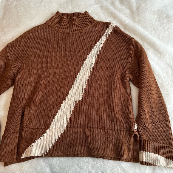 Victor Alfaro Oversized Sweater Women’s Size XS - Picture 3 of 14